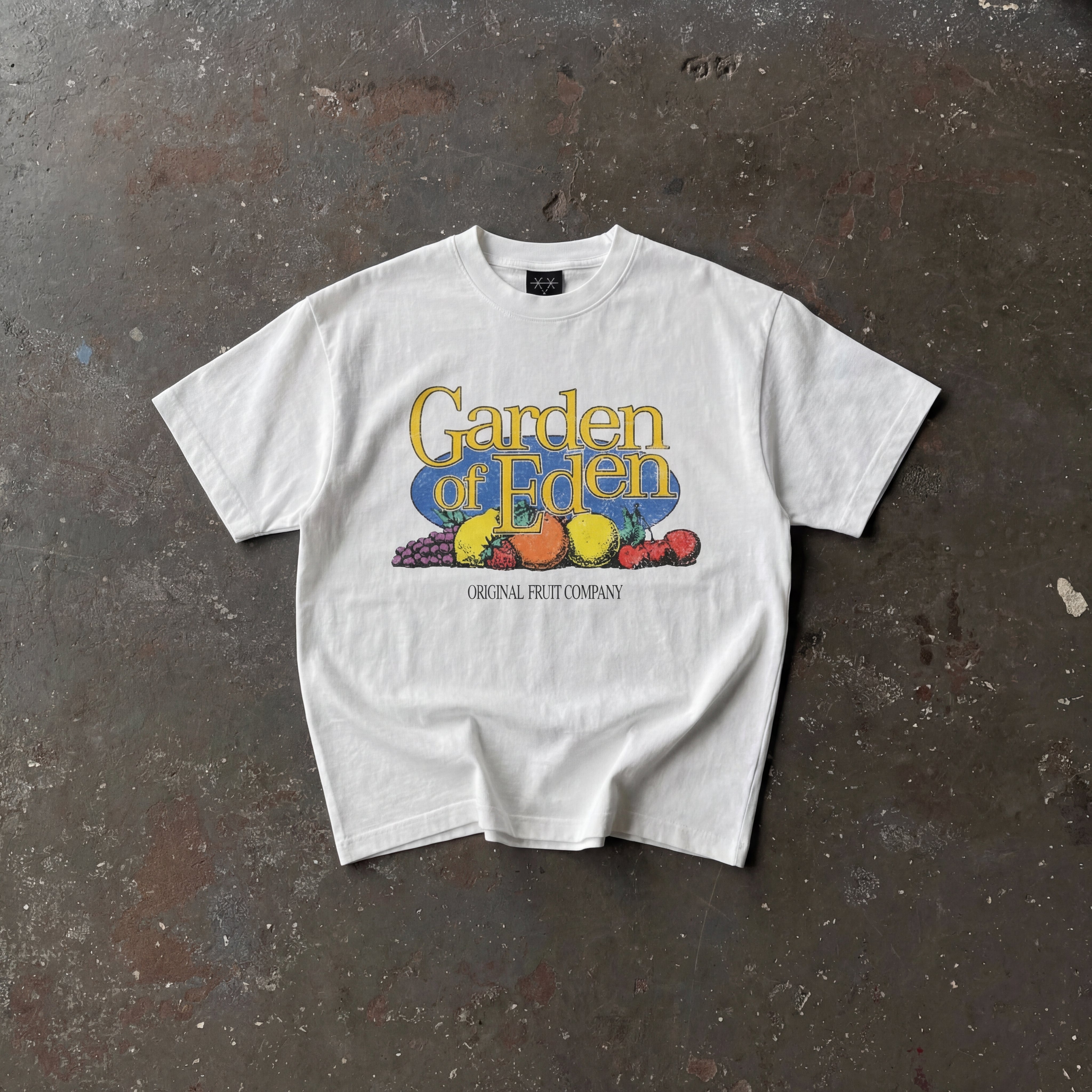 'CHRIST IS KING' - BOXY TEE